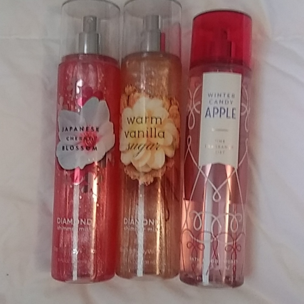 Bath & Body Works body sprays one's Japanese cherr